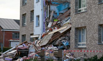 Belgija: Srušila se zgrada usljed eksplozije, ljudi zatrpani u ruševinama (FOTO)