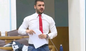 Raković: Nedopustiva izjava Vojislava Šešelja!