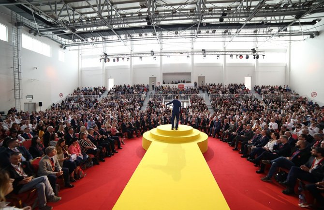 Demokrate: Abazović zloupotrebljava položaj, ni DPS nije hapsio aktiviste koji pozivaju na proteste