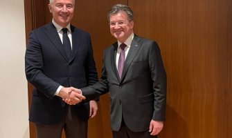 Lajčak: Dobar sastanak sa Đukanovićem