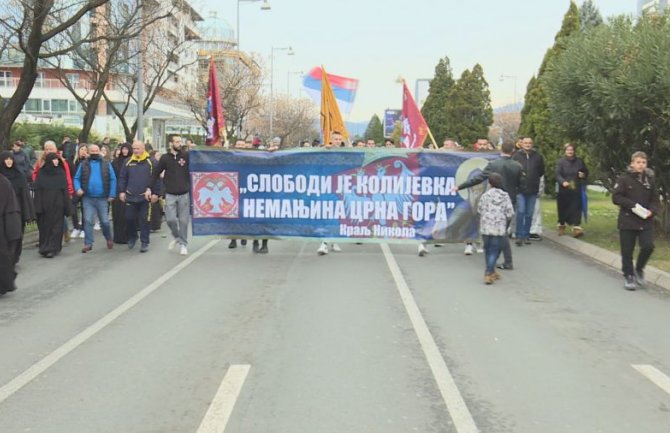 Mitropolit Joanikije: Mitropolit Onufrije na raspeću