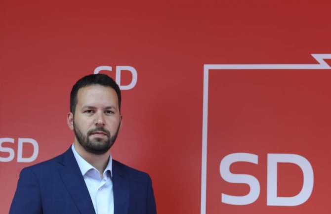 Canović: Niko nema pravo da zaboravi žrtve