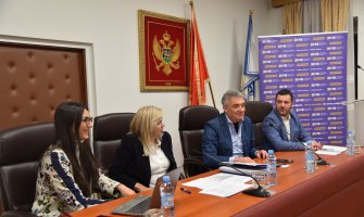 SM DPS Danilovgrad: Organizovanjem tribine nadgradili smo znanja mladih o Evropskoj uniji