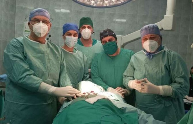 Prvi put u Crnoj Gori izvedena hibridna procedura aneurizme grudne aorte