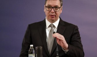 Gruhonjić: Vučiću u interesu destabilizacija Crne Gore po svaku cijenu