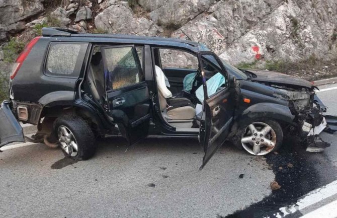 U saobraćajnoj nezgodi jedna osoba povrijeđena