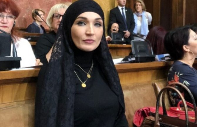 Elma Elfić Zukorlić: Od analiza očekujemo istinu, ovo je najteži trenutak od Muftijine smrti