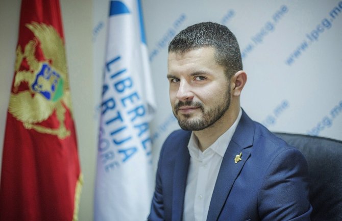 Borančić: Milatović apsolutni šampion apsurda, politizacija popisa je to što radi on i njegovi politički i duhovni mentori