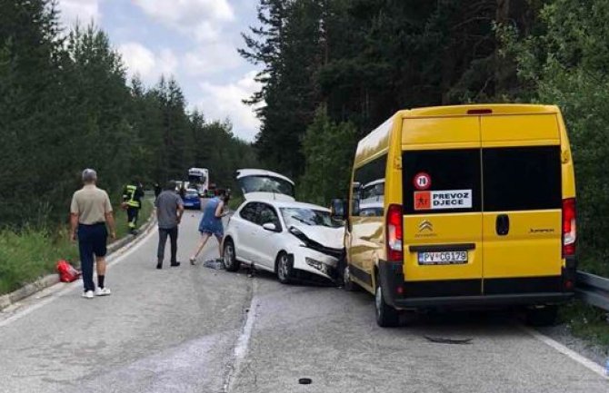 Udes na putu Žabljak – Pljevlja, povrijeđeno više osoba