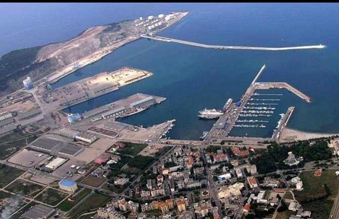 Bar: Spriječeno krijumčarenje nakita vrijednog 130.000 eura