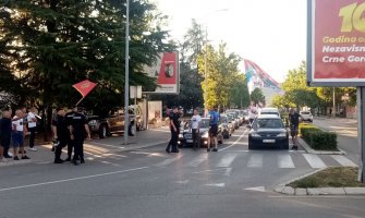 U auto-koloni s trobojkama obilježili Dan državnosti