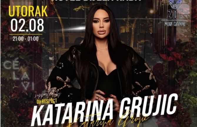 Katarina Grujić 2. avgusta u Zoe lounge baru