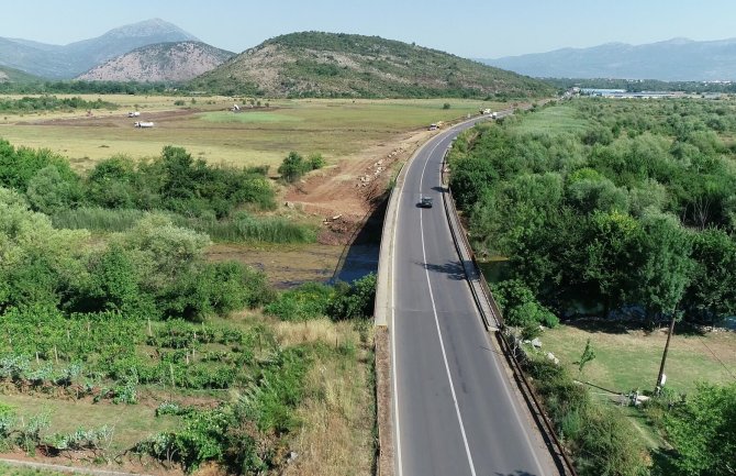 Rasvjeta na bulevaru Podgorica - Danilovgrad ne radi, mještani i vozači negoduju