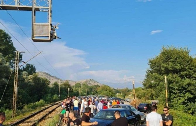 Danas bez blokade puta Podgorica - Bar