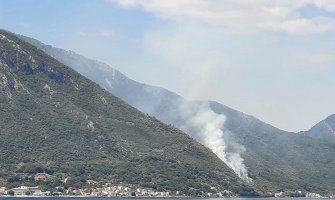 Požar na Vrmcu većim dijelom ugašen, vatrogasci se vratili u bazu