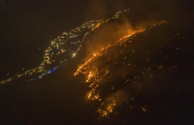 Požar u Perastu pod kontrolom