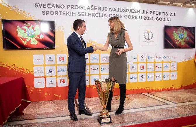 Bečić: Bravo, Marija! Tvoja srebrna medalja služi na najveći ponos Crnoj Gori