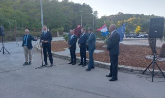 CGO: Otkrivanje spomen ploče admiralu Baroviću na Visu uz prisustvo crnogorske delegacije iskorak u procesu pomirenja, a ostaje obaveza države Crne Gore prema Baroviću