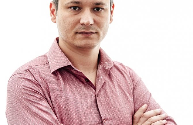 Radulović: Potrošili ste 24.5 miliona na “Bulevar sa nedostacima”, gdje su trotoar, biciklistička staza i odgovarajuća rasvjeta?