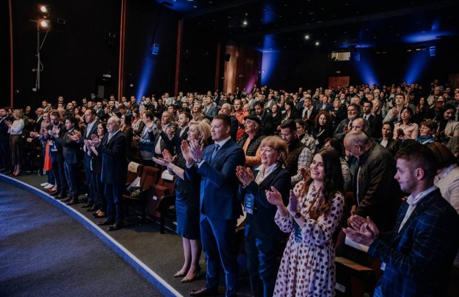 URA: Posjeta Abazovića Vatikanu pokazatelj da politiku vodimo srcem i poštovanjem multikonfesionalnosti Crne Gore