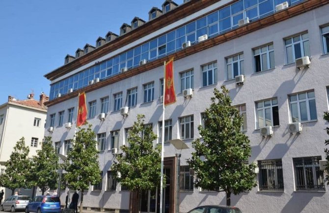 Advokatu Belivuka dat rok do 8. novembra da se upozna sa optužnicom