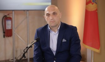 Abdić: Odgovor na potencijalno hapšenje Đukanovića dogovorićemo na organima partije