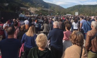 Građanska inicijativa “21. maj” podržala protest na Debelom brijegu u cilju opstanka Bolnice Meljine