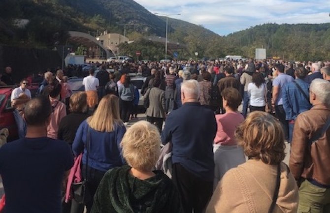 Građanska inicijativa “21. maj” podržala protest na Debelom brijegu u cilju opstanka Bolnice Meljine