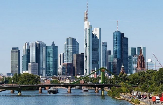 Kontroverzni gradonačelnik Frankfurta smijenjen na građanskom referendumu, 95 odsto glasova za njegov opoziv