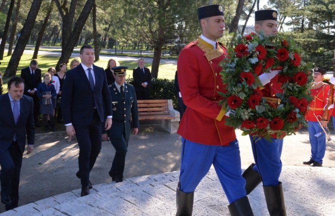 Delegacije Velike Britanije, SAD i Crne Gore obilježile Dan sjećanja