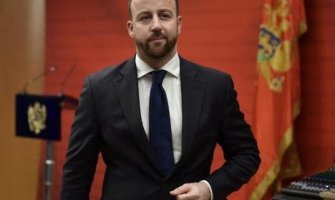 Nikolić komentarisao ostavku Marović: Počela sezona napuštanja potonulog Abazovićevog broda