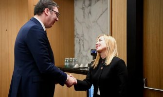 Vučić pozvao Meloni da posjeti Srbiju