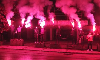 Željezarci vatrometom proslavili dogovor EPCG-a i Tosčelika