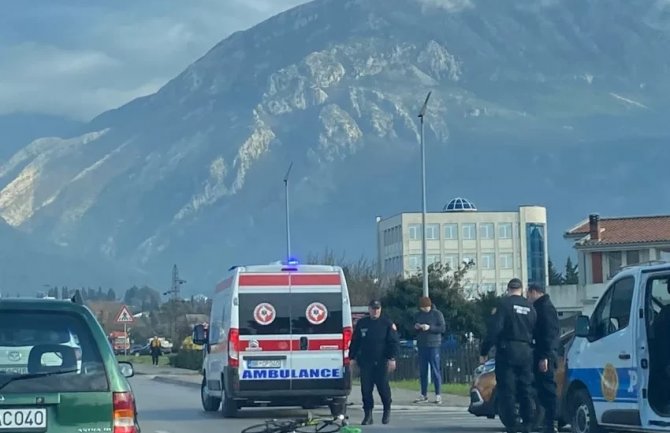 Povrijeđena biciklistkinja u saobraćajnoj nezgodi u Baru