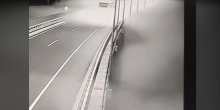 Uznemirujući snimak iz Srbije: Oblak amonijaka se širi mostom