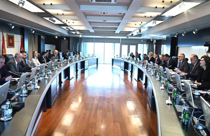 Objaviti imovinu funkcionera u inostranstvu