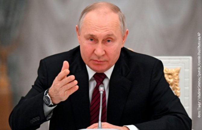 Dojče vele: Moć Vladimira Putina nije ugrožena
