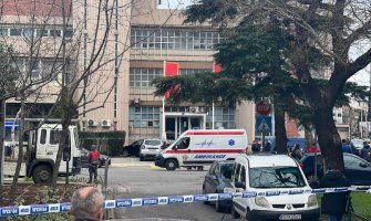 Aktivirao bombu prije policijske kontrole, osmoro povrijeđenih