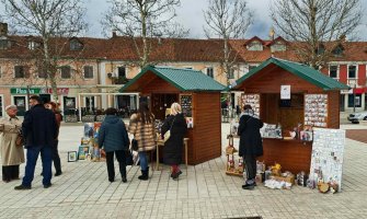 Počeo Osmomartovski bazar u Nikšiću