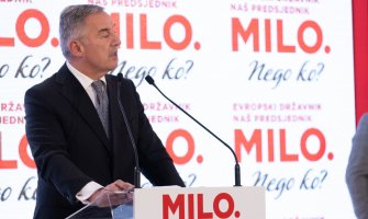Đukanović: Odlučujemo da li će Crna Gora nastaviti da se razvija kao slobodna, moderna, građanska, evropska država ili će prihvatiti da ponizno služi tuđim interesima
