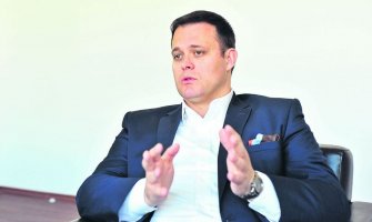 Boljević: Zdravkov apostol da se ne ponaša kao ulični provokator