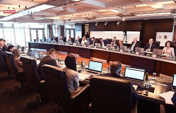 U ovoj godini planirano zapošljavanje 467 državnih službenika