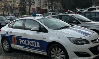 Za 24 sata 13 saobraćajnih nezgoda: Jedna osoba teže povrijeđena