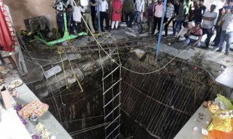 Pronađeno 35 tijela poslije urušavanja bunara u hramu