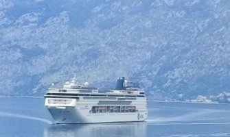 Kruzer MSC “Armonia” uplovio u Kotor