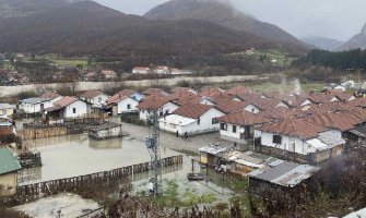 Porodice ugrožene u poplavama u novembru 2022. dobile pomoć