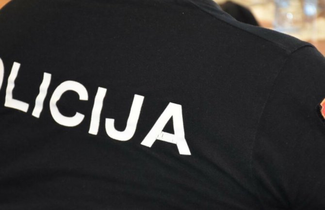 Tražeći Kaluđerovića policajci izvršili upad u pogrešan stan