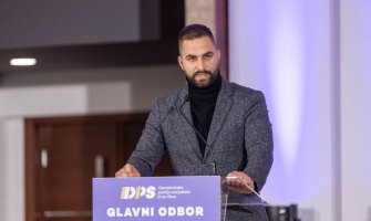 Muratović: Put kojim se Crna Gora kreće vodi u ponor, našoj državi prijeko potreban domaćin kuće