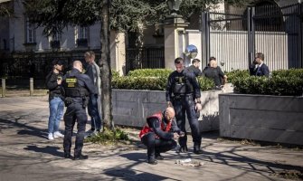 Danska: Zapalio se tinejdžer ispred američke ambasade