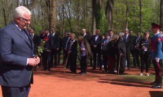 Mandić na poziv Dodika prisustvovao obilježavanju Dana sjećanja na žrtve u Jasenovcu